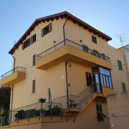 Sardinia Sun Lägenhet *